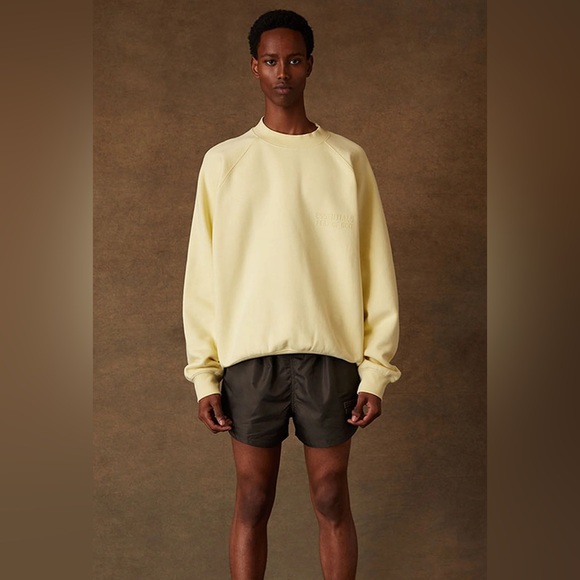 🔥Fear of God Essentials Canary Crew Neck Sweatshirt🔥 - Picture 6 of 6